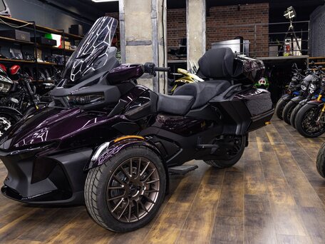 2026 BRP Can-Am Spyder, чёрный, 3490000 рублей, вид 4