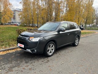 2014 Mitsubishi Outlander III Рестайлинг, серый, 1699000 рублей, вид 1