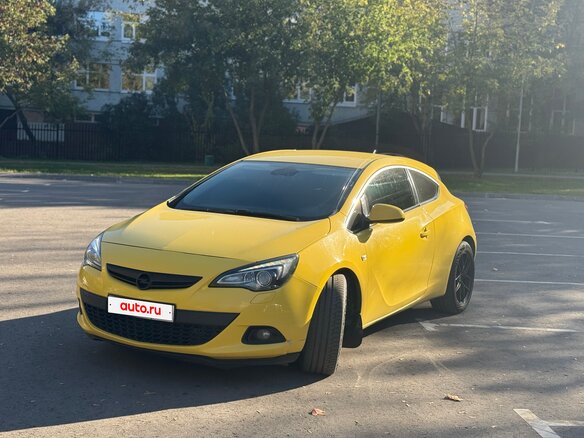 2014 Opel Astra GTC J Рестайлинг, жёлтый, 950000 рублей