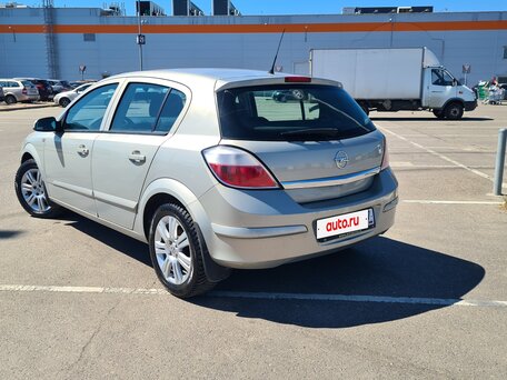 2005 Opel Astra H, серебристый, 410000 рублей, вид 2