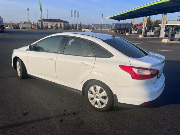 2013 Ford Focus III, белый, 800000 рублей - вид 11