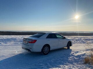2012 Toyota Camry VII (XV50), белый, 2050000 рублей, вид 5