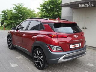 2023 Hyundai Kona I Рестайлинг, красный, 1305000 рублей, вид 4