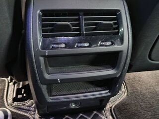2019 BMW X5 40i IV (G05/G18), чёрный, 8000000 рублей, вид 3