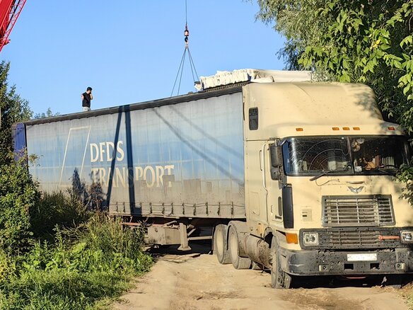 1998 International 9000 Series, бежевый, 550000 рублей