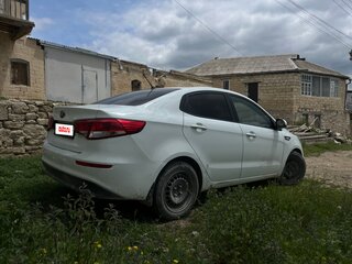 2016 Kia Rio III Рестайлинг, белый, 665000 рублей, вид 3