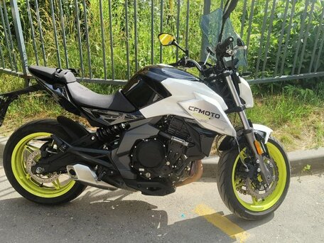 2023 CFMoto 650NK, белый, 455000 рублей, вид 5