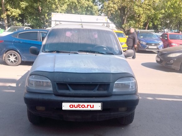 2004 Chevrolet Niva I, серебристый, 120000 рублей