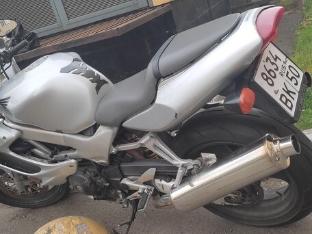 1998 Honda VTR 1000, серебристый, 350000 рублей, вид 3