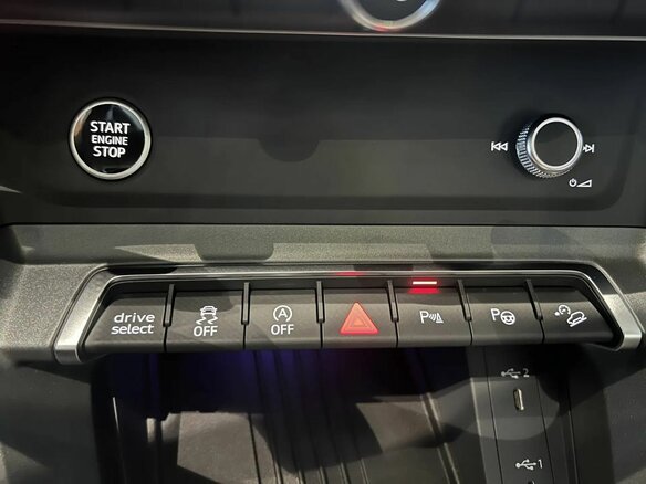 2026 Audi Q3 45 TFSI II (F3), серый, 4949000 рублей - вид 20