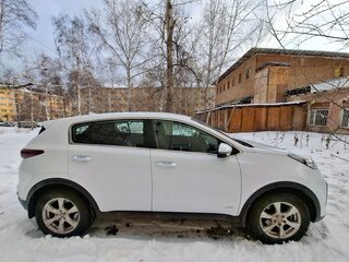 2021 Kia Sportage IV Рестайлинг, белый, 2800000 рублей, вид 2