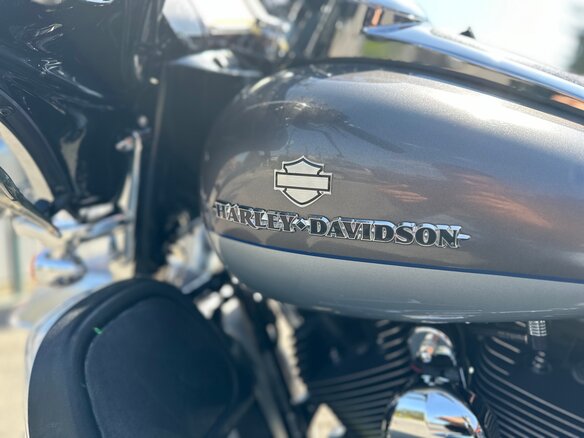 2014 Harley-Davidson Electra Glide, серебристый, 1100000 рублей - вид 5