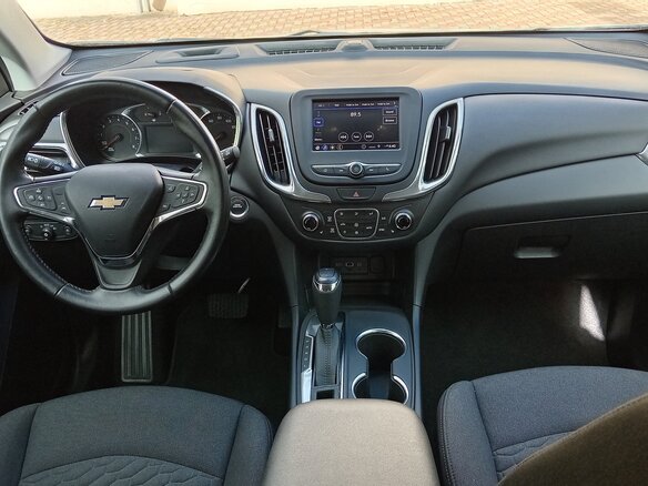 2020 Chevrolet Equinox III, серый, 1650000 рублей - вид 16