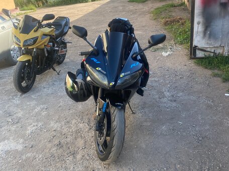 2003 Yamaha YZF-R1, синий, 550000 рублей, вид 3