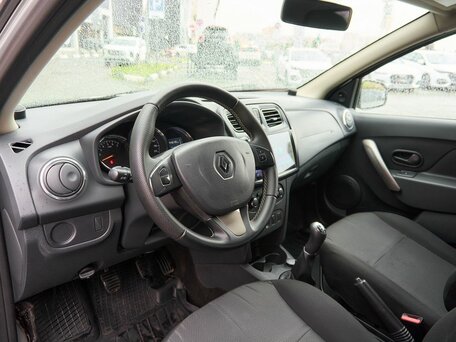 2017 Renault Sandero II, серый, 707000 рублей, вид 5