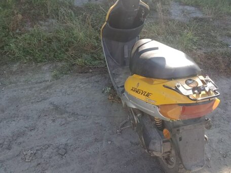 2010 Xingyue XY50QT-15, жёлтый, 27000 рублей, вид 3