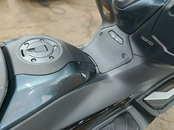2021 Yamaha TMAX, зелёный, 1420000 рублей - вид 11