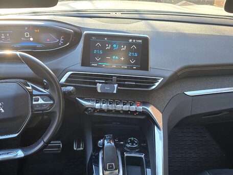 2019 Peugeot 3008 II, белый, 2490000 рублей, вид 4