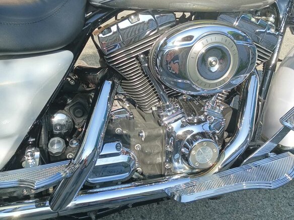 2008 Harley-Davidson Road King, белый, 1100000 рублей - вид 15