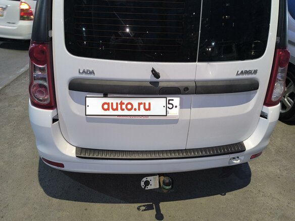2017 Lada (ВАЗ) Largus I, белый, 900000 рублей - вид 3