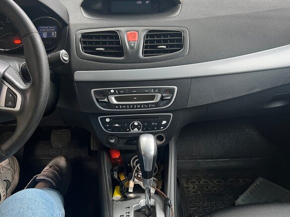 2010 Renault Fluence I, чёрный, 310000 рублей - вид 6