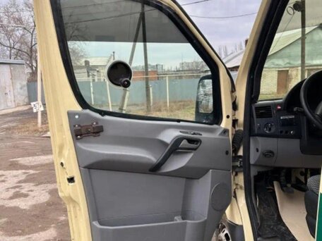 2012 Volkswagen Crafter, бежевый, 1650000 рублей, вид 1