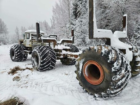 1997 ХТЗ Т-150К, красный, 3600000 рублей, вид 1