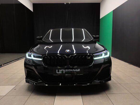 2021 BMW 5 серии 530e VII (G30/G31/G38) Рестайлинг, чёрный, 4800000 рублей - вид 1