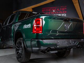 2026 Ram 1500 Crew Cab eTorque V Рестайлинг, зелёный, 12598000 рублей, вид 4