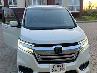 2020 Honda Stepwgn Spada V Рестайлинг, белый, 2430000 рублей, вид 1