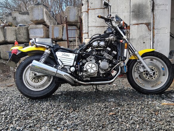 1992 Yamaha V-Max 1200, жёлтый, 350000 рублей