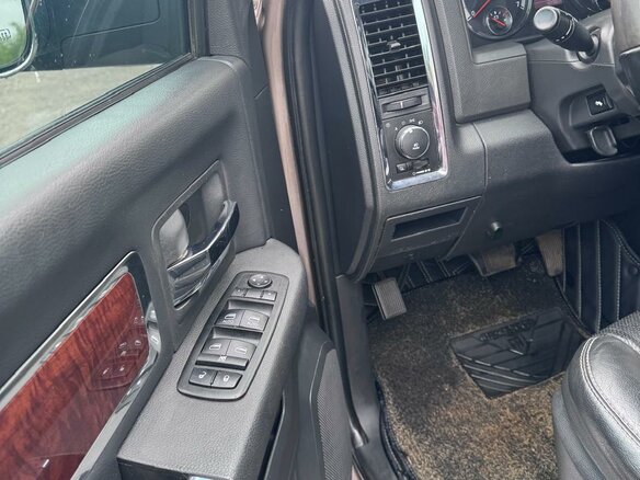 2010 Dodge RAM IV (DS/DJ), коричневый, 2400000 рублей - вид 13