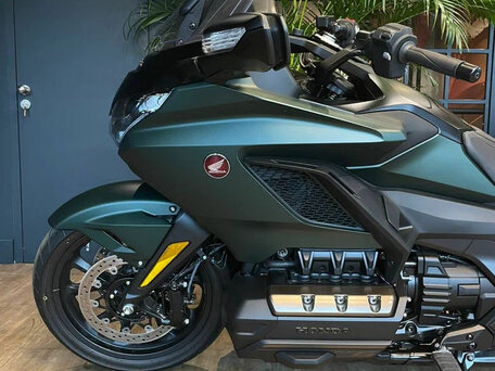 2024 Honda GL 1800 Gold Wing, зелёный, 3650000 рублей, вид 3