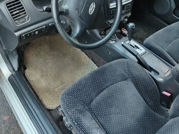 2004 Hyundai Sonata ТагАЗ IV (EF) Рестайлинг, серебристый, 245000 рублей - вид 9