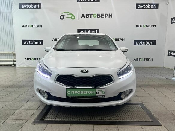 2014 Kia Ceed II, белый - вид 1