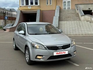 2011 Kia Ceed I Рестайлинг, серебристый, 650000 рублей, вид 1
