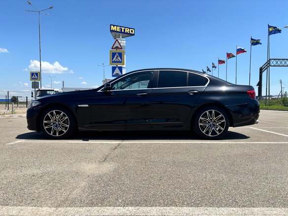 2016 BMW 5 серии 520d VI (F10/F11/F07) Рестайлинг, чёрный, 2050000 рублей - вид 3