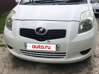 2005 Toyota Vitz II (XP90), белый, 500000 рублей, вид 1
