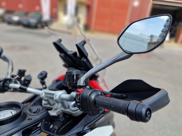 2021 Ducati Multistrada V4, красный, 1990000 рублей - вид 11