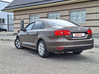 2012 Volkswagen Jetta VI, коричневый, 949000 рублей, вид 4