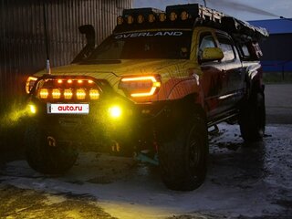 2013 Toyota Tacoma II Рестайлинг, белый, 5500000 рублей, вид 2