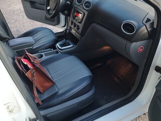 2010 Ford Focus II Рестайлинг, белый, 710000 рублей, вид 5