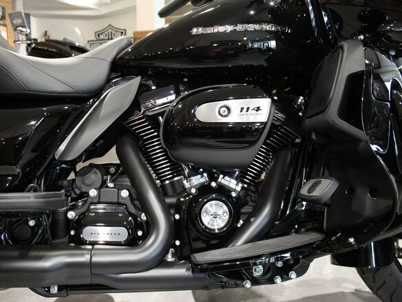 2023 Harley-Davidson Road Glide Limited, чёрный, 3990000 рублей - вид 14