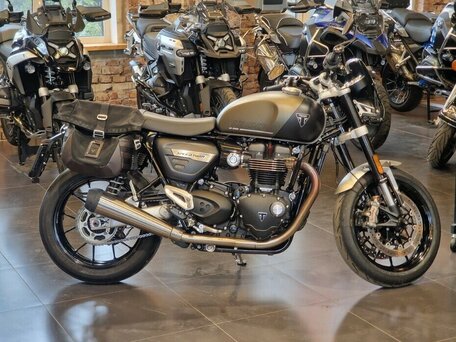 2023 Triumph Speed Twin, чёрный, 1570000 рублей, вид 2