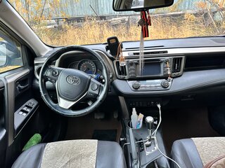 2013 Toyota RAV4 IV (XA40), бежевый, 1800000 рублей, вид 4