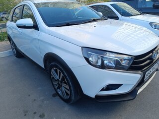 2020 Lada (ВАЗ) Vesta SW Cross I, белый, 1020000 рублей, вид 2