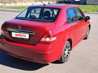 2010 Nissan Tiida I Рестайлинг, красный, 680000 рублей, вид 5