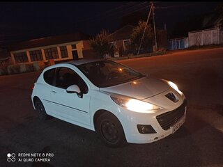 2009 Peugeot 207 I Рестайлинг, белый, 485000 рублей, вид 3