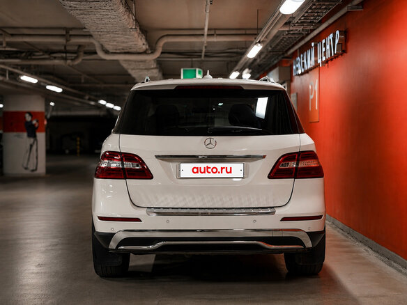 2012 Mercedes-Benz M-Класс 350 CDI III (W166), белый, 2100000 рублей - вид 3