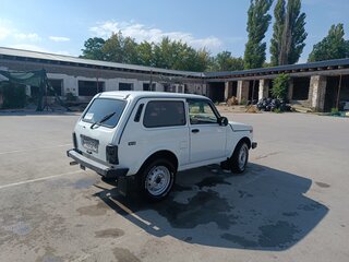 2011 Lada (ВАЗ) 2121 (4x4) I Рестайлинг, белый, 500000 рублей, вид 5